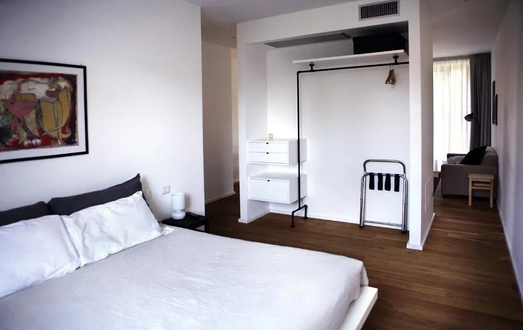 *** Aparthotel Mxp Rooms Cardano Al Campo Italy