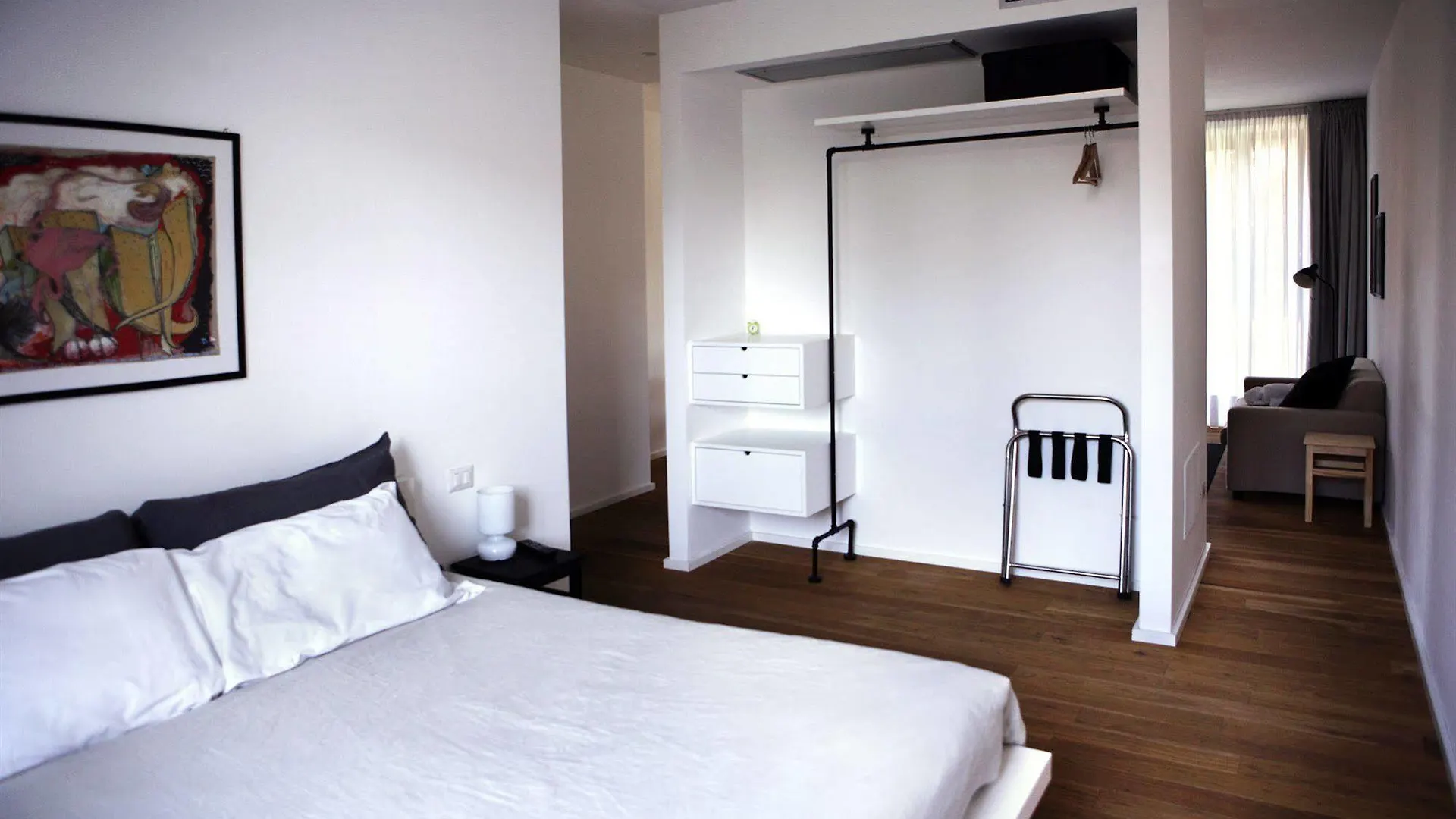 Mxp Rooms Cardano Al Campo Italy